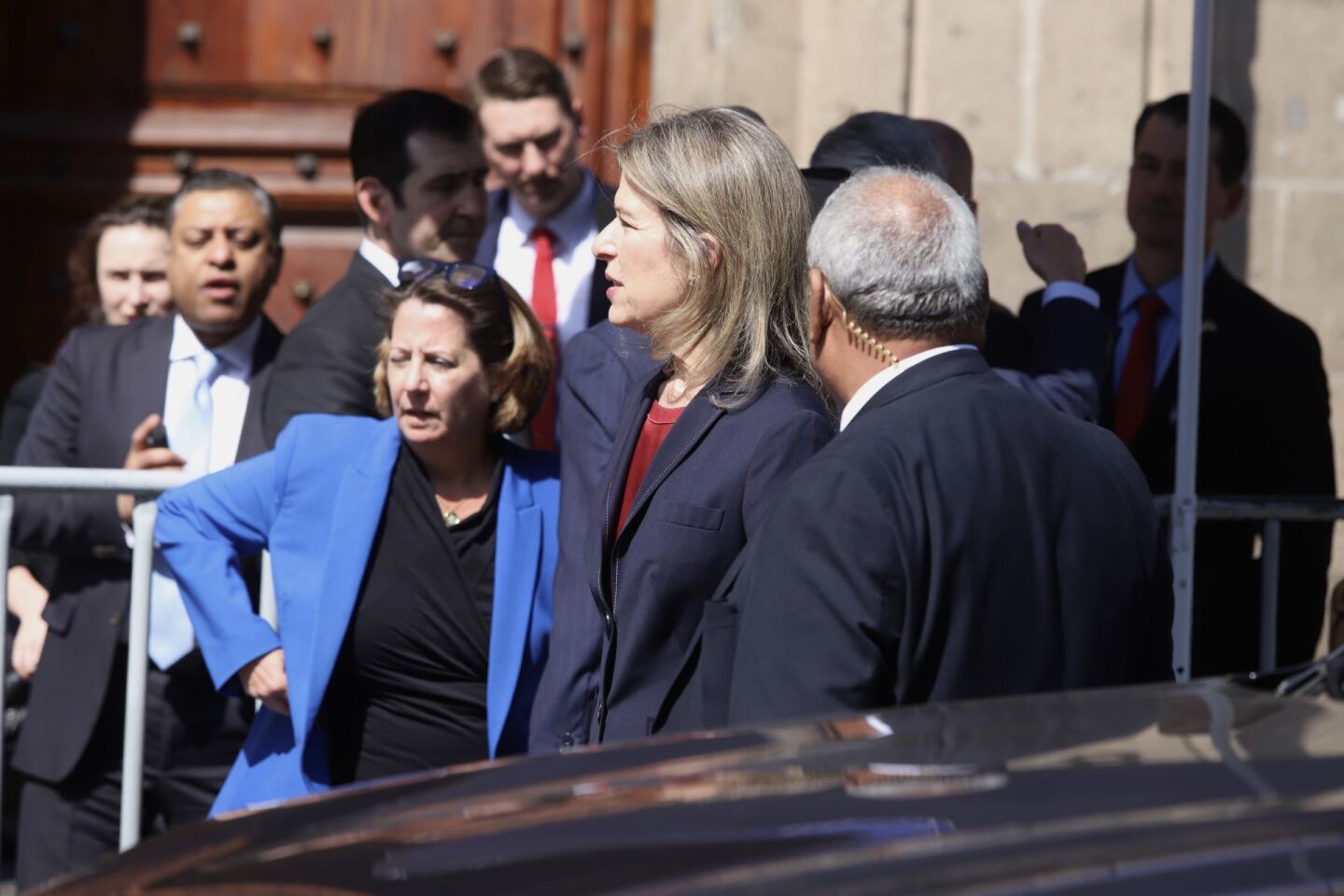 Elizabeth Sherwood-Randall Salida de Palacio Nacional de Elizabeth Sherwood-Randall, asesora de Seguridad de la Casa Blanca y del embajador de EUA, Ken Salazar después de sostener una reunión con el presidente Andrés Manuel López Obrador y parte de su gabinete.