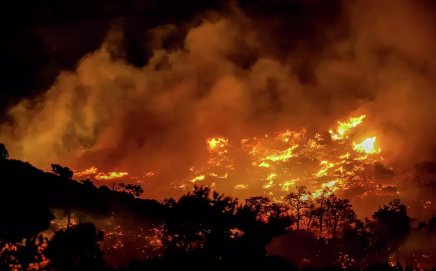 grecia-incendio-forestal-provoca-evacuaciones.png