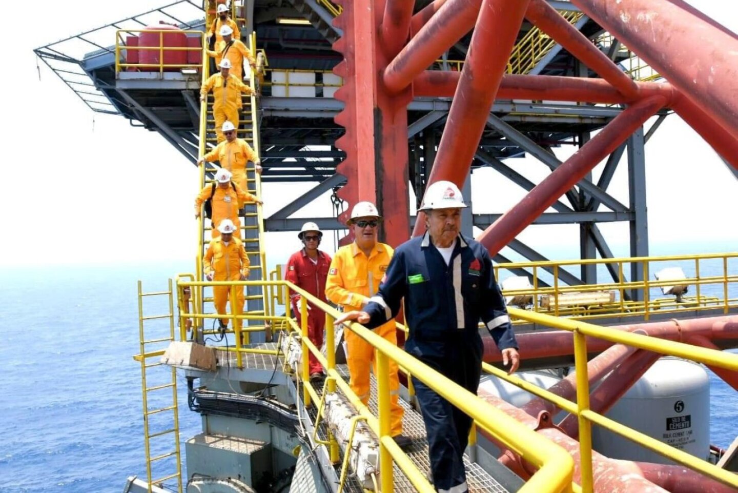 Pemex aumenta inversión