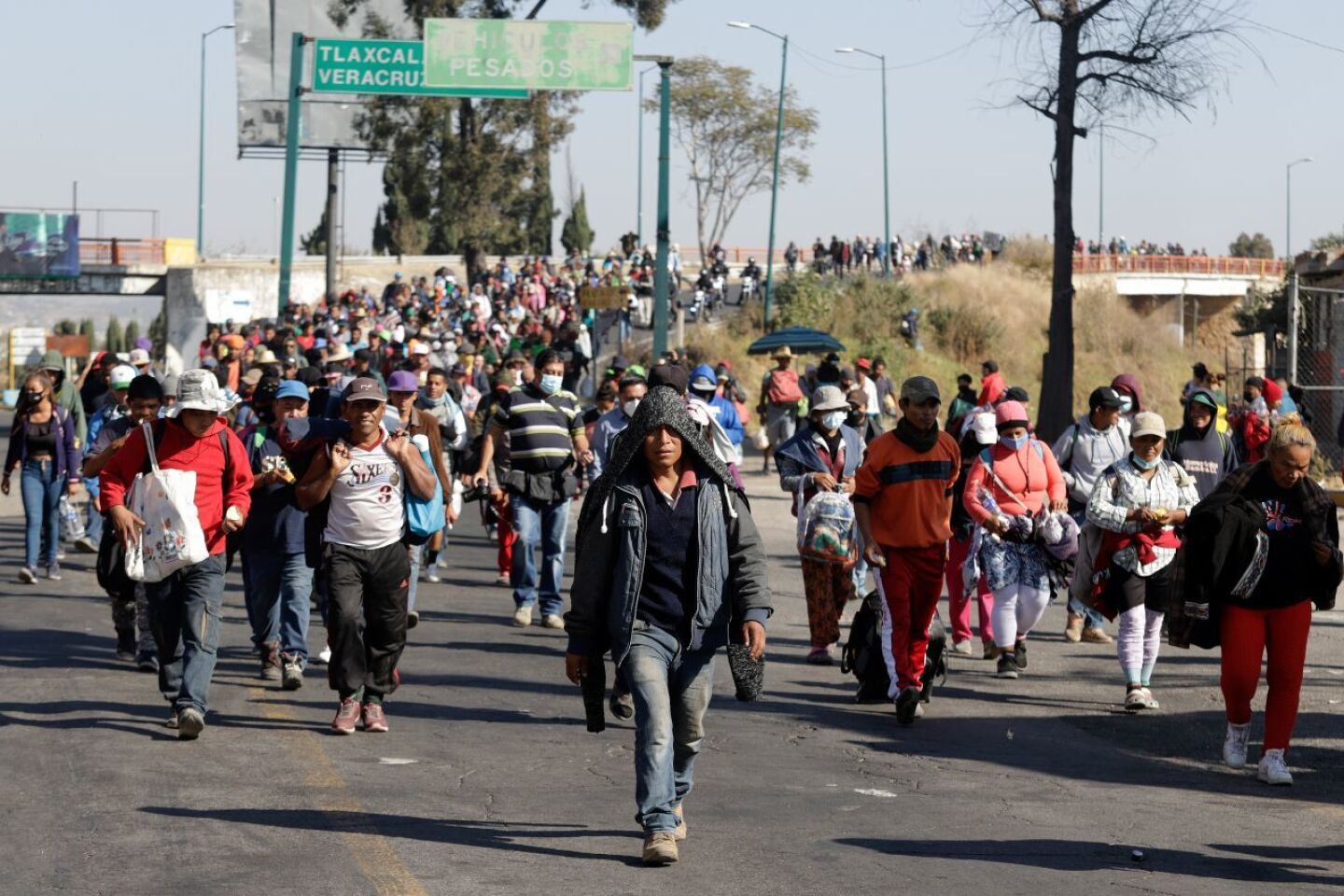 La Carava Migrante partió del municipio de San Martín Texmelucan, Puebla, para continuar su camino a Ciudad de México.