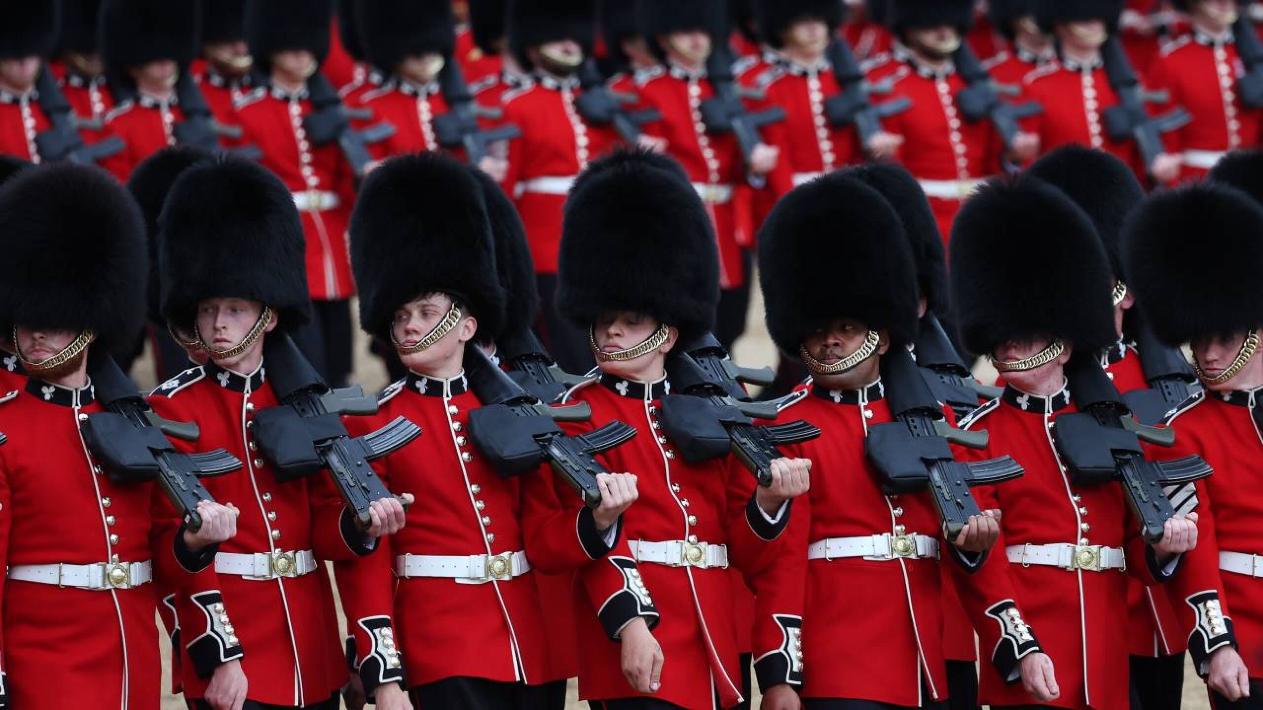 trooping-the-colour-militares
