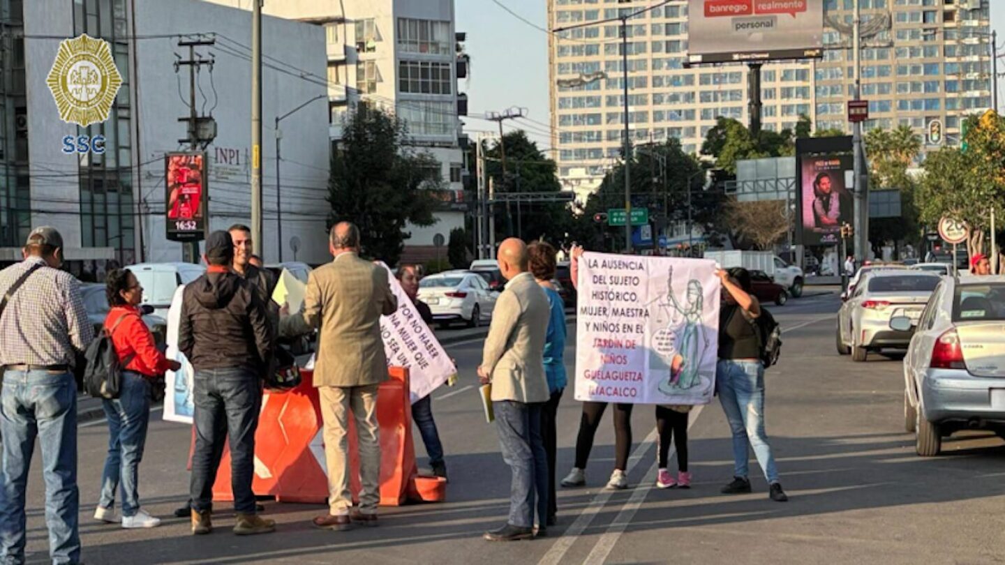 bloqueo-avenida-universidad-hoy