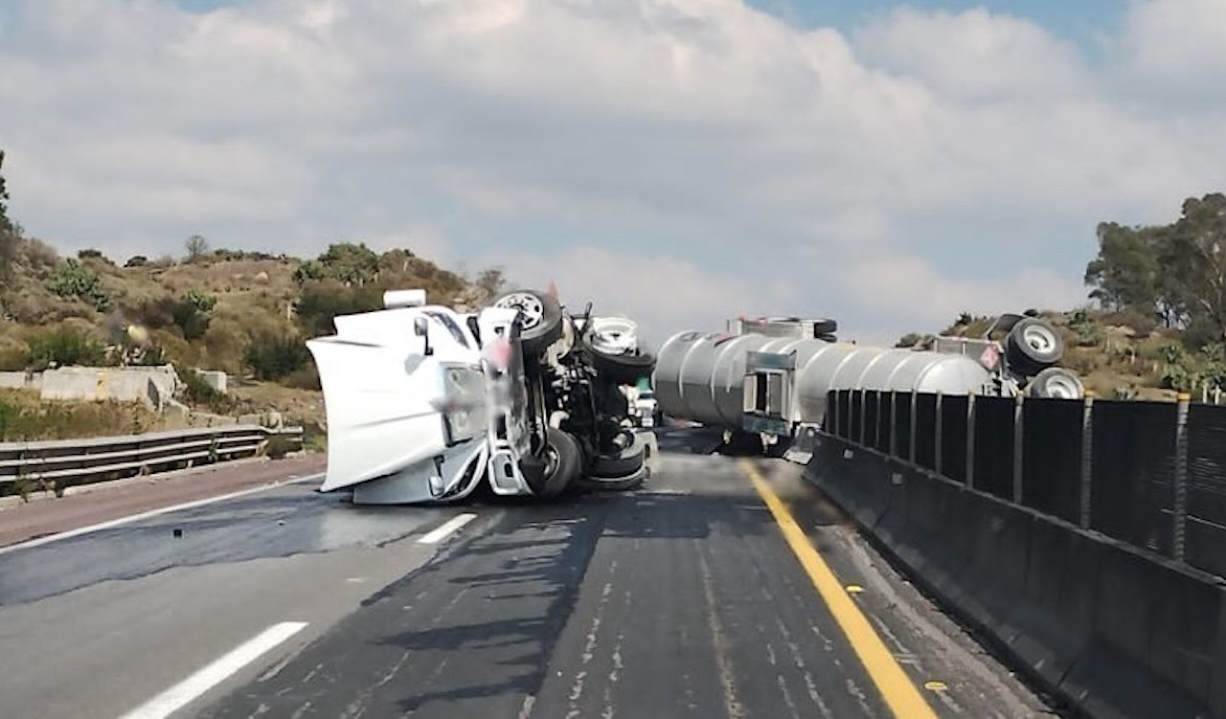 accidente-mexico-queretaro-arco-norte-choque-en-libramiento-1