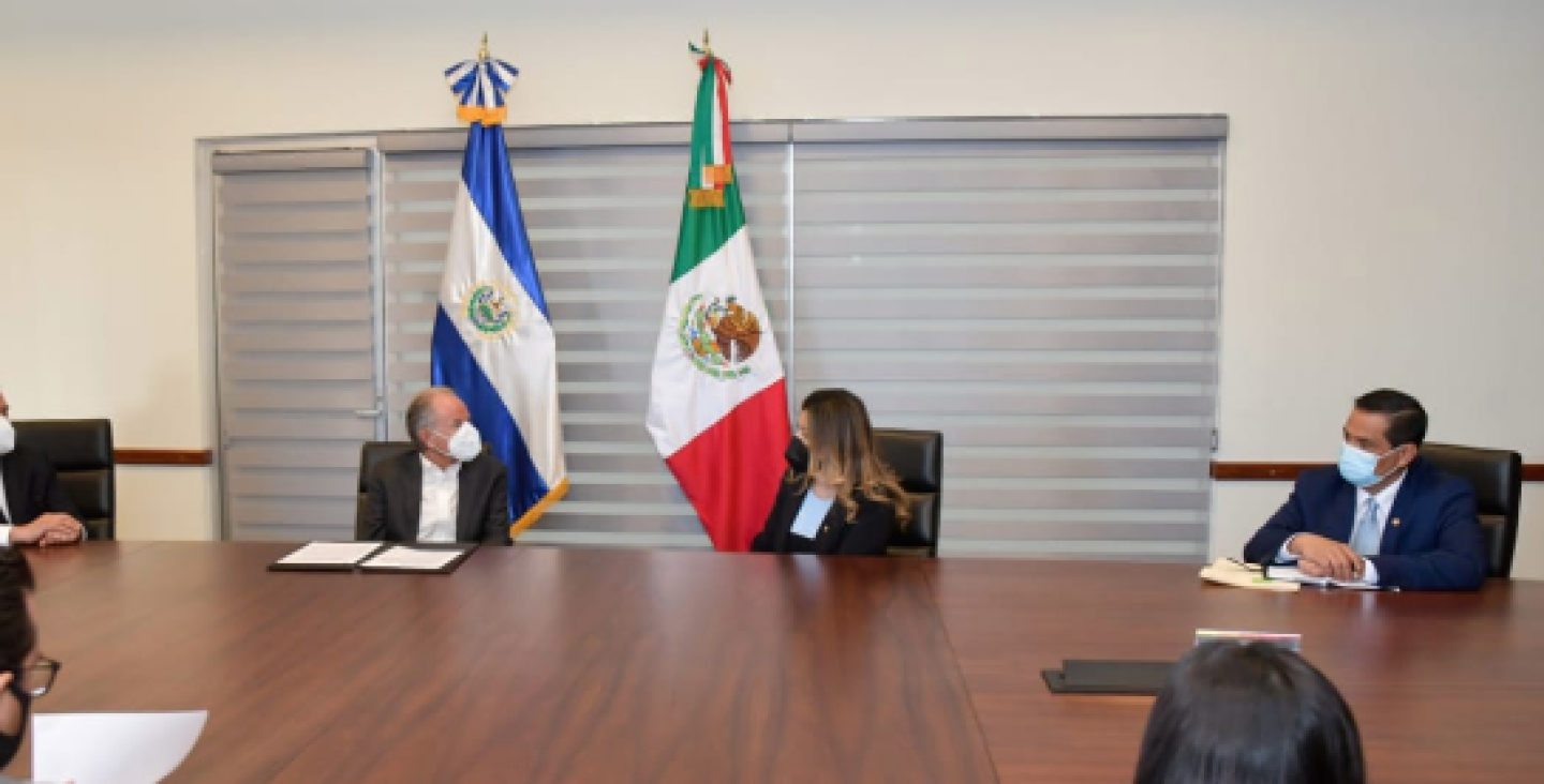 Captura de pantalla 2021-03-25 a la(s) 18.25.48