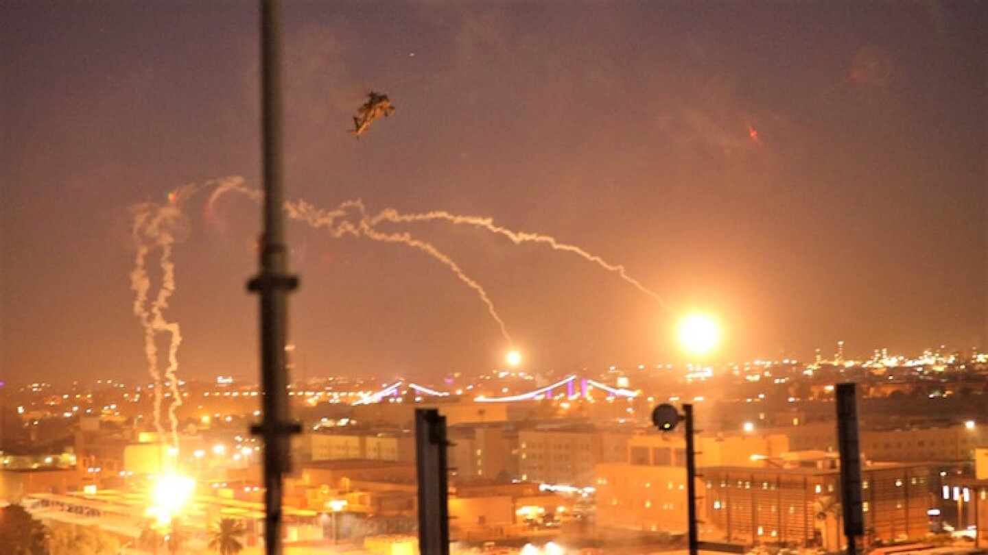 IRAQ-US-POLITICS-UNREST-PROTEST