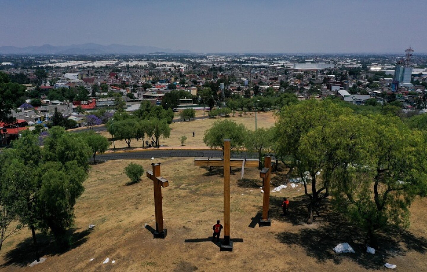Fotografías aéreas de la alcaldía de Iztapalapa donde año con año se celebra la Pasión de Cristo que debido al Covid-19 fue realizada a puerta cerrada en esta edición.