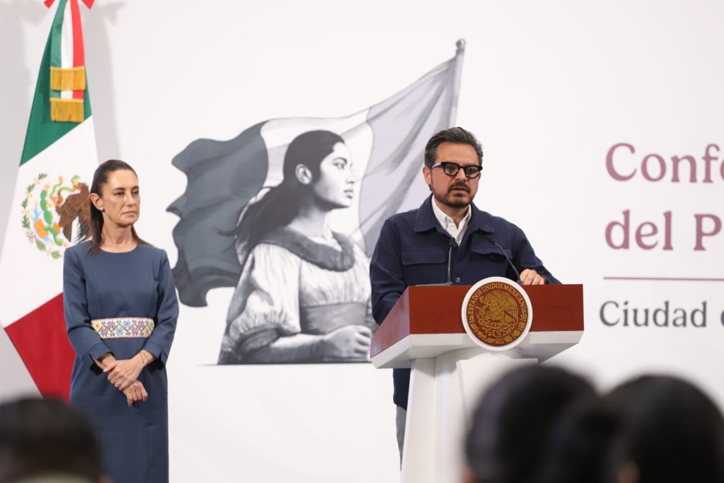 Zoé Robledo.jpg