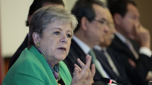 La canciller mexicana afirma que las relaciones con España "aún no han salido de la pausa"