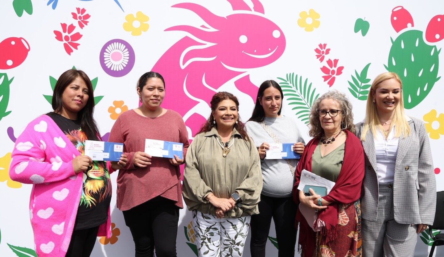 clara programa mujeres.jpg
