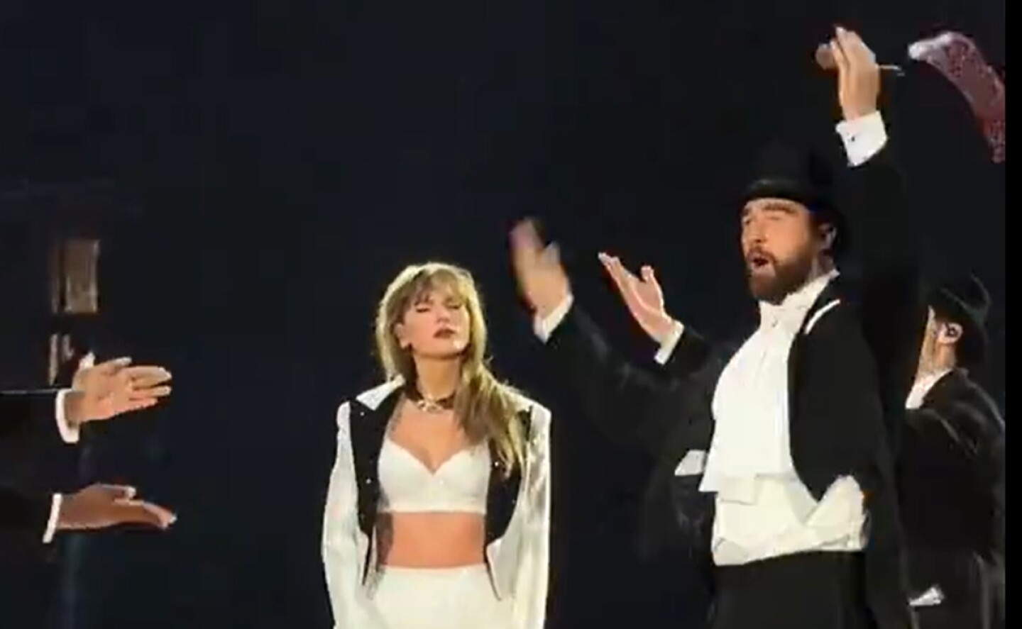 travis_kelce_taylor_Swift_the_eras_tour_