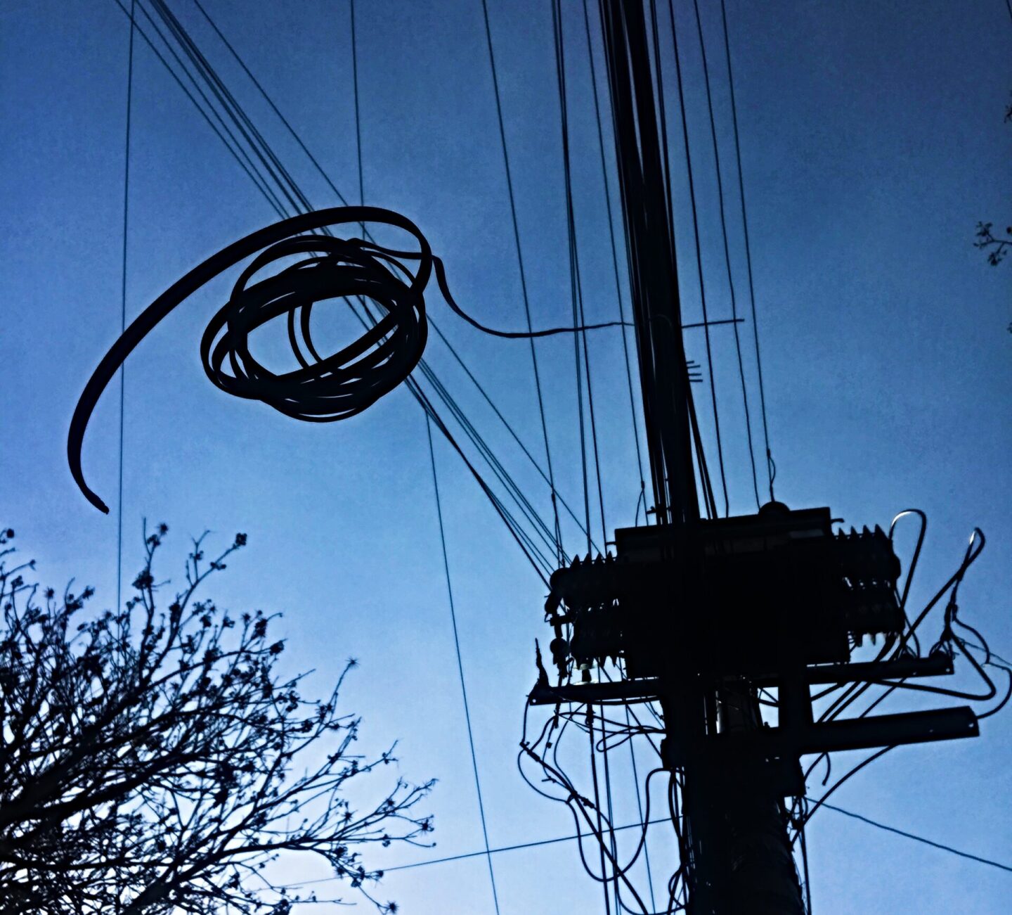 Cable_riesgo-mortal (1)