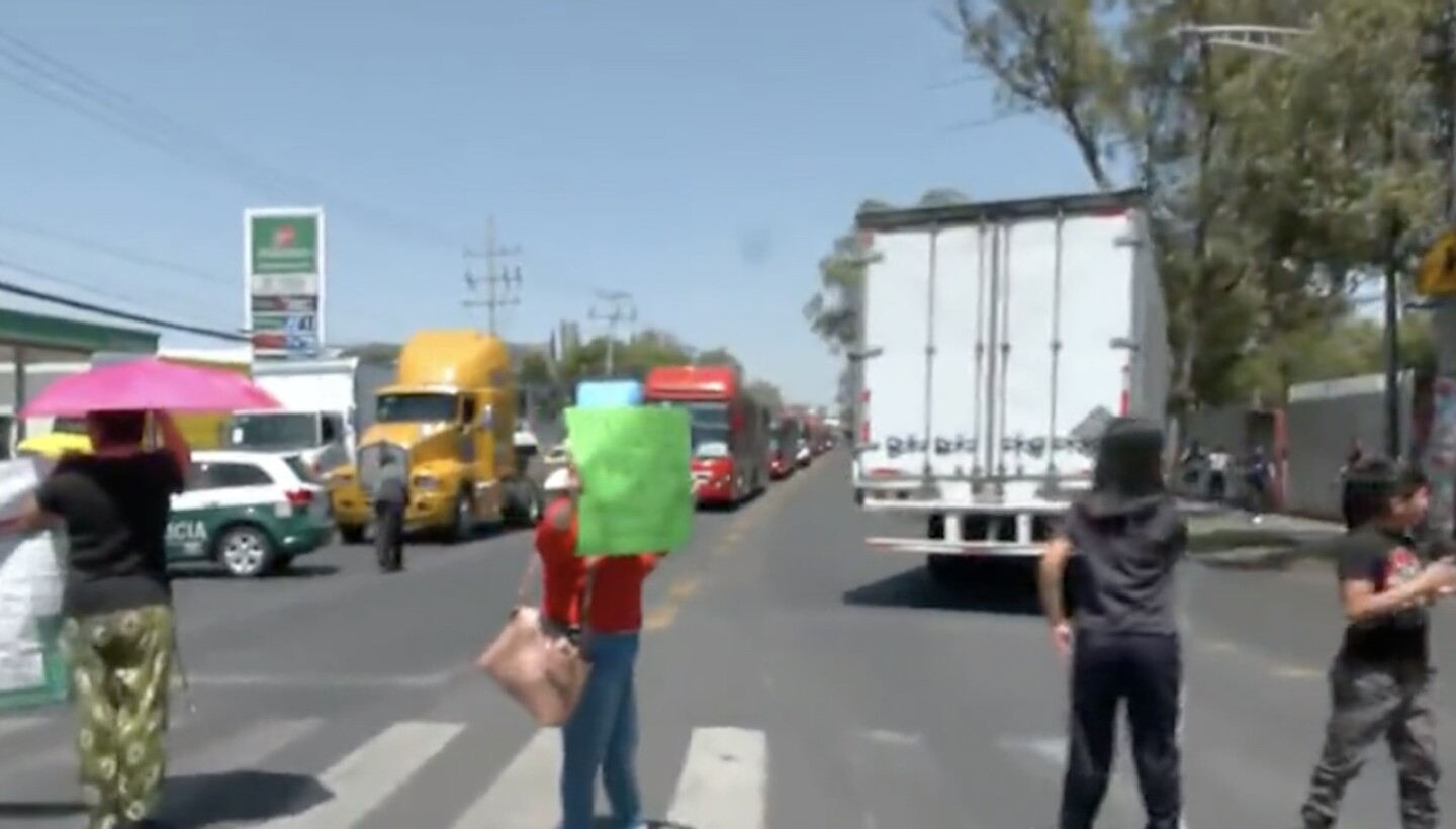 bloqueo-en-azcapotzalco-protesta-por-abusos-en-primaria