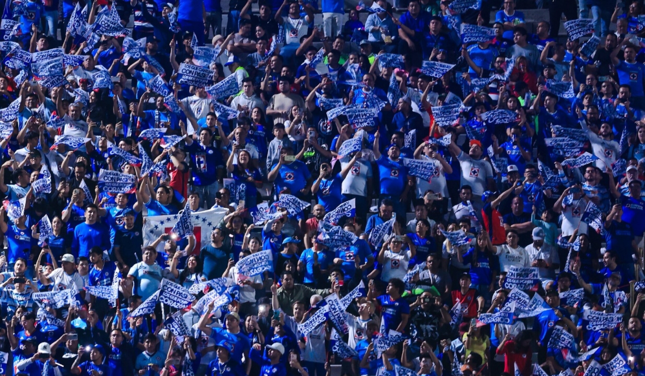 cruz-azul-vs-vancouver-2025 (2).jpg