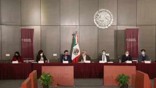 Funcionarios públicos presentan el proyecto de una nueva ley de protección de periodistas y activistas