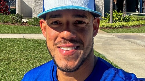 latinos-dia-inaugural-de-la-mlb