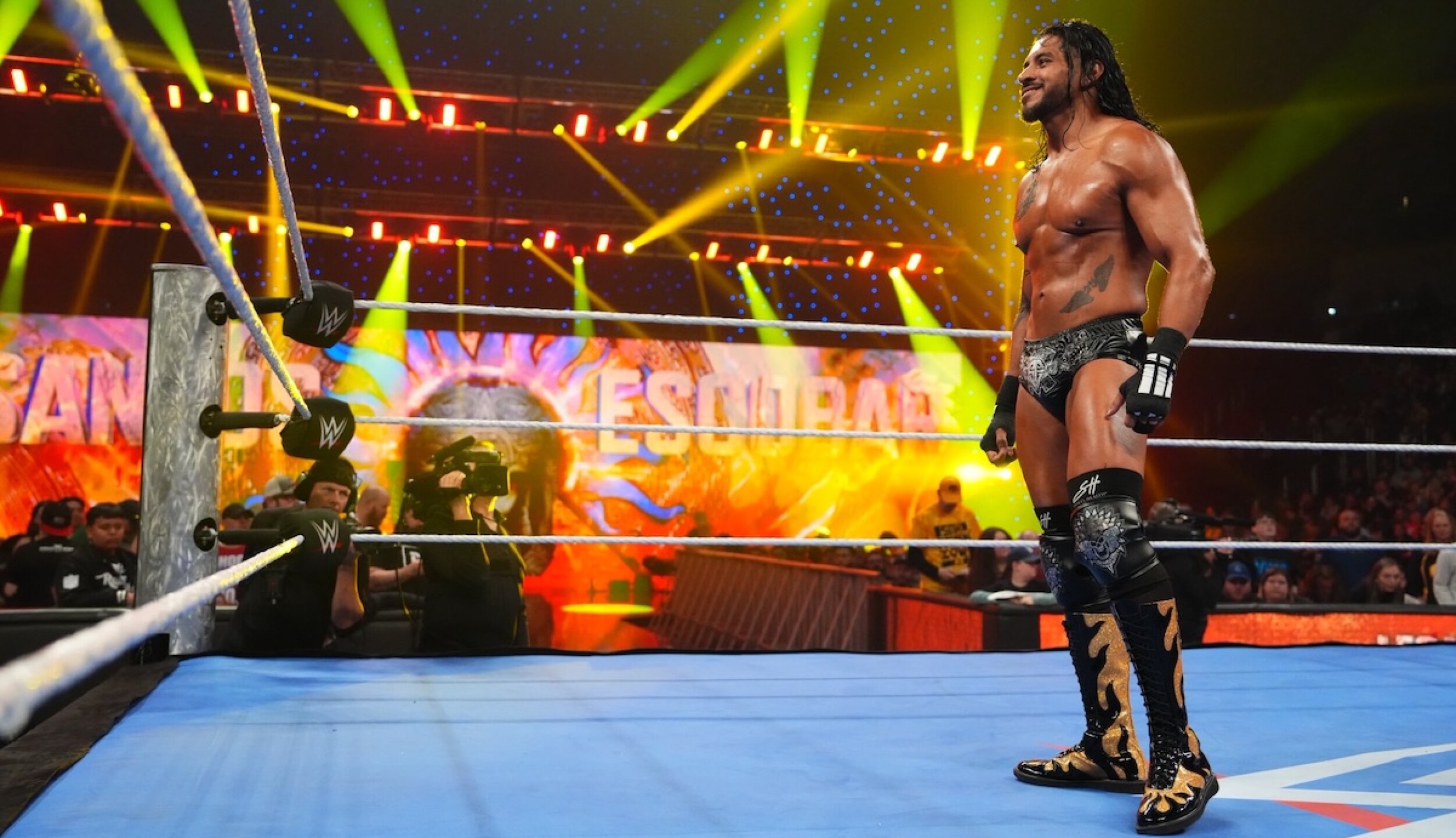 santos escobar wwe.jpg
