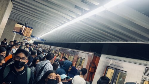 desalojo Metro Pino Suárez