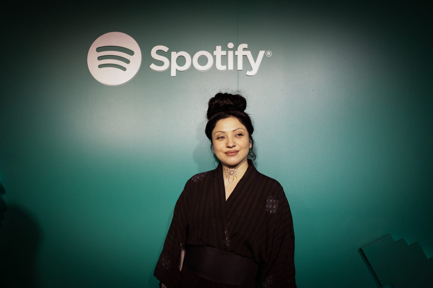 alfombra_verde_spotify_mexico_10_años_mon_laferte_