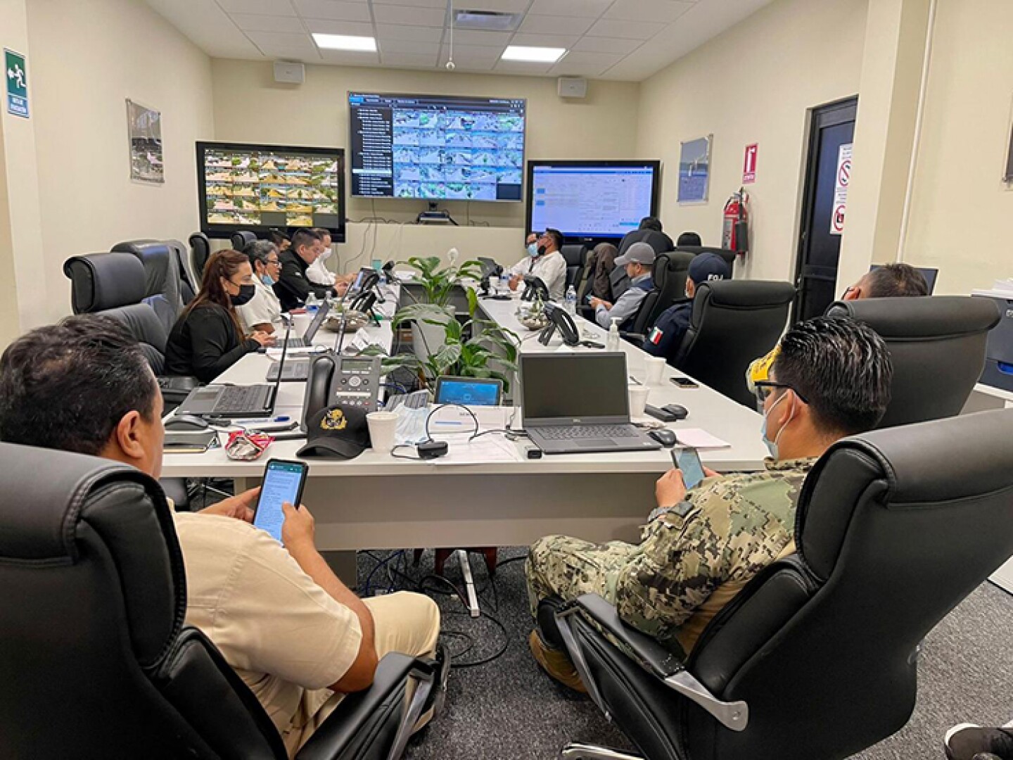 fb854a2d-3833-4c70-b80f-7c04a63212d8