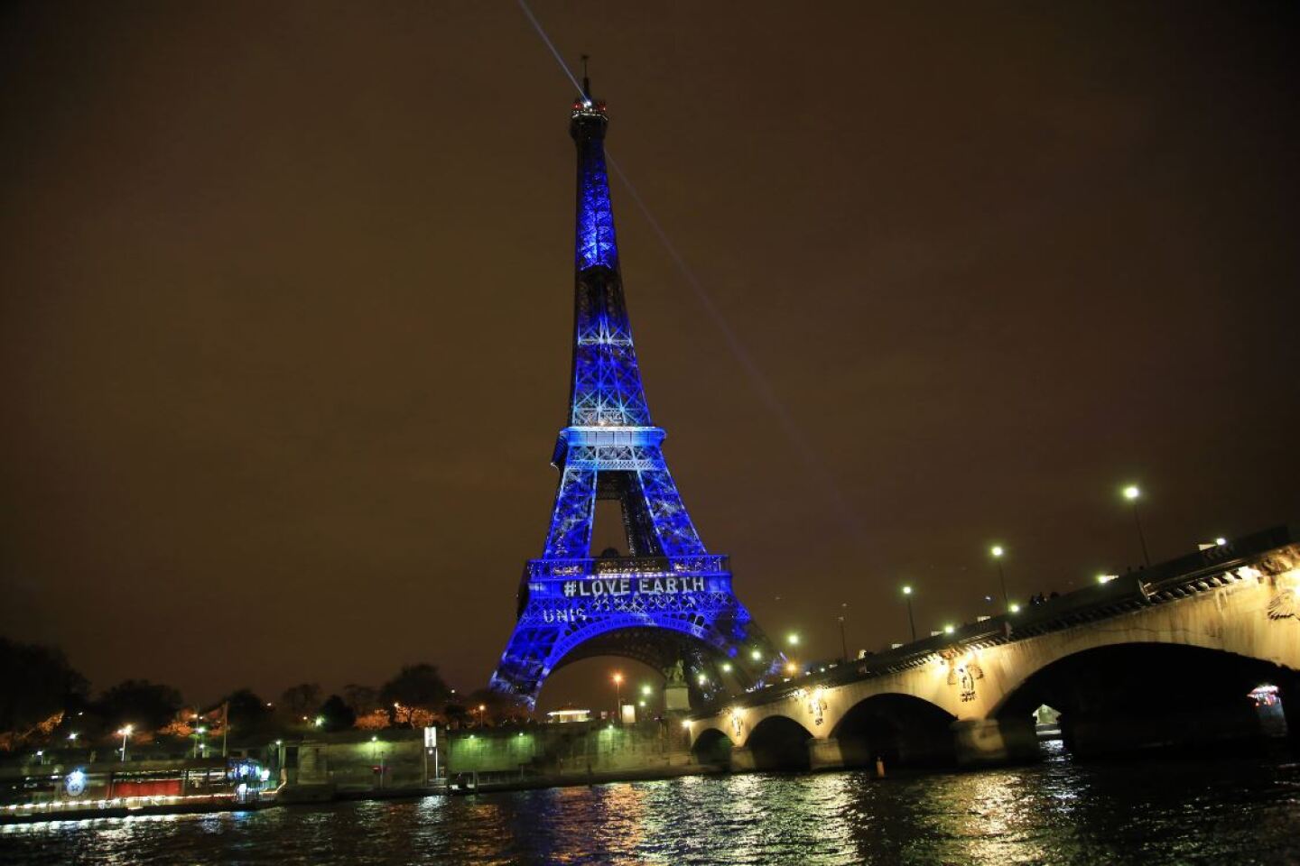 eiffel t