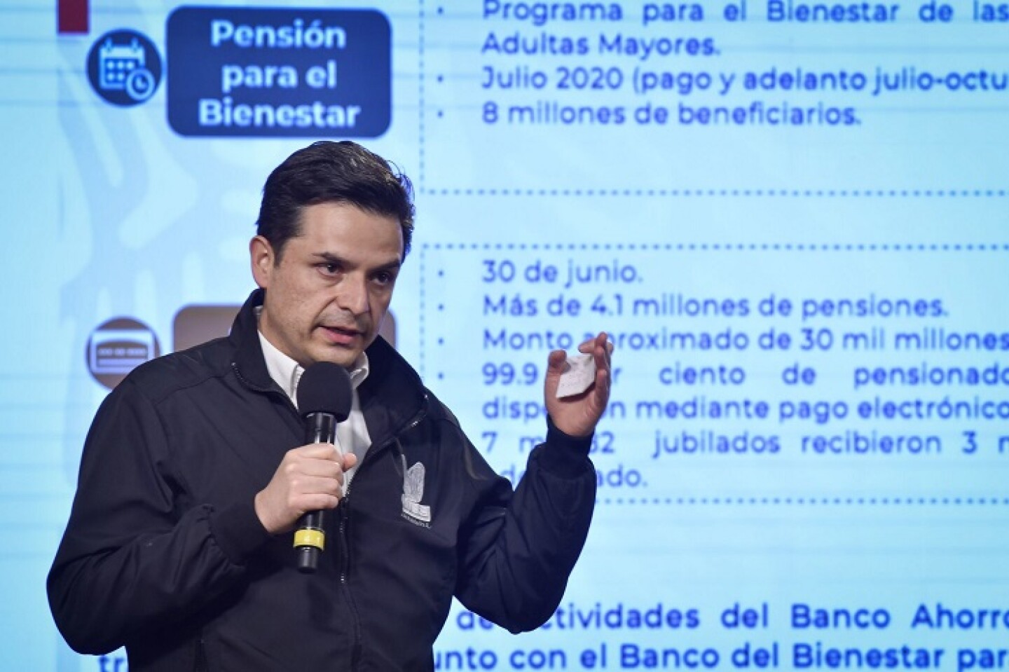 Zoe Robledo, director general del IMSS, durante la conferencia de microcréditos que el gobierno federal ha puesto en disposición durante la emergencia sanitaria por coronavirus (covid-19).