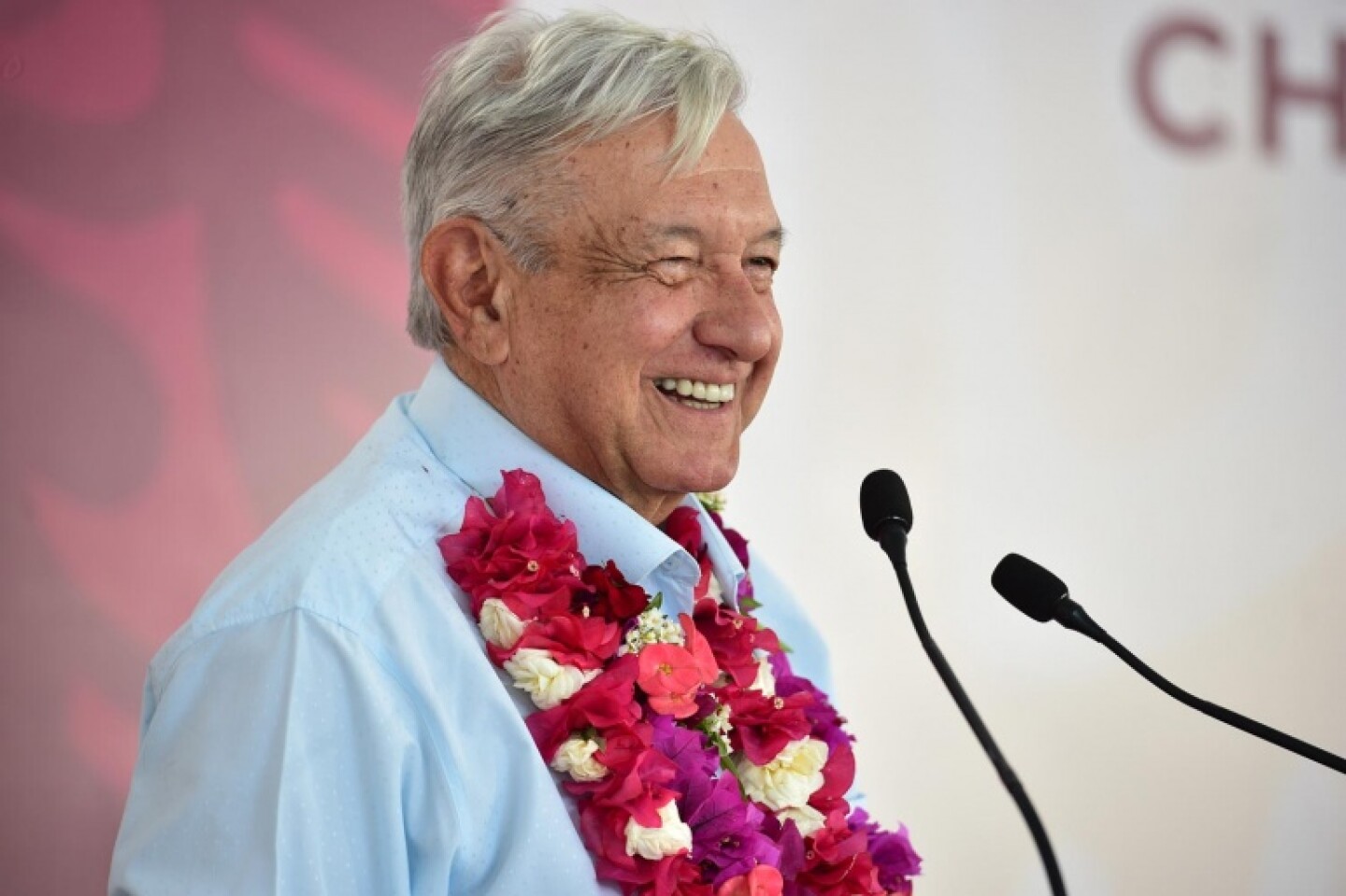 2023-04-16-Presidente-AMLO-Programa-Nacional-de-Caminos-Oaxaca-Foto-6-770x513