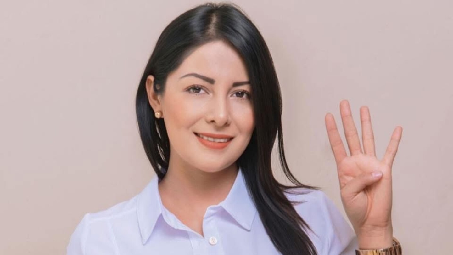 Jessica_Flor_Luna_Aguilera_01.jpg