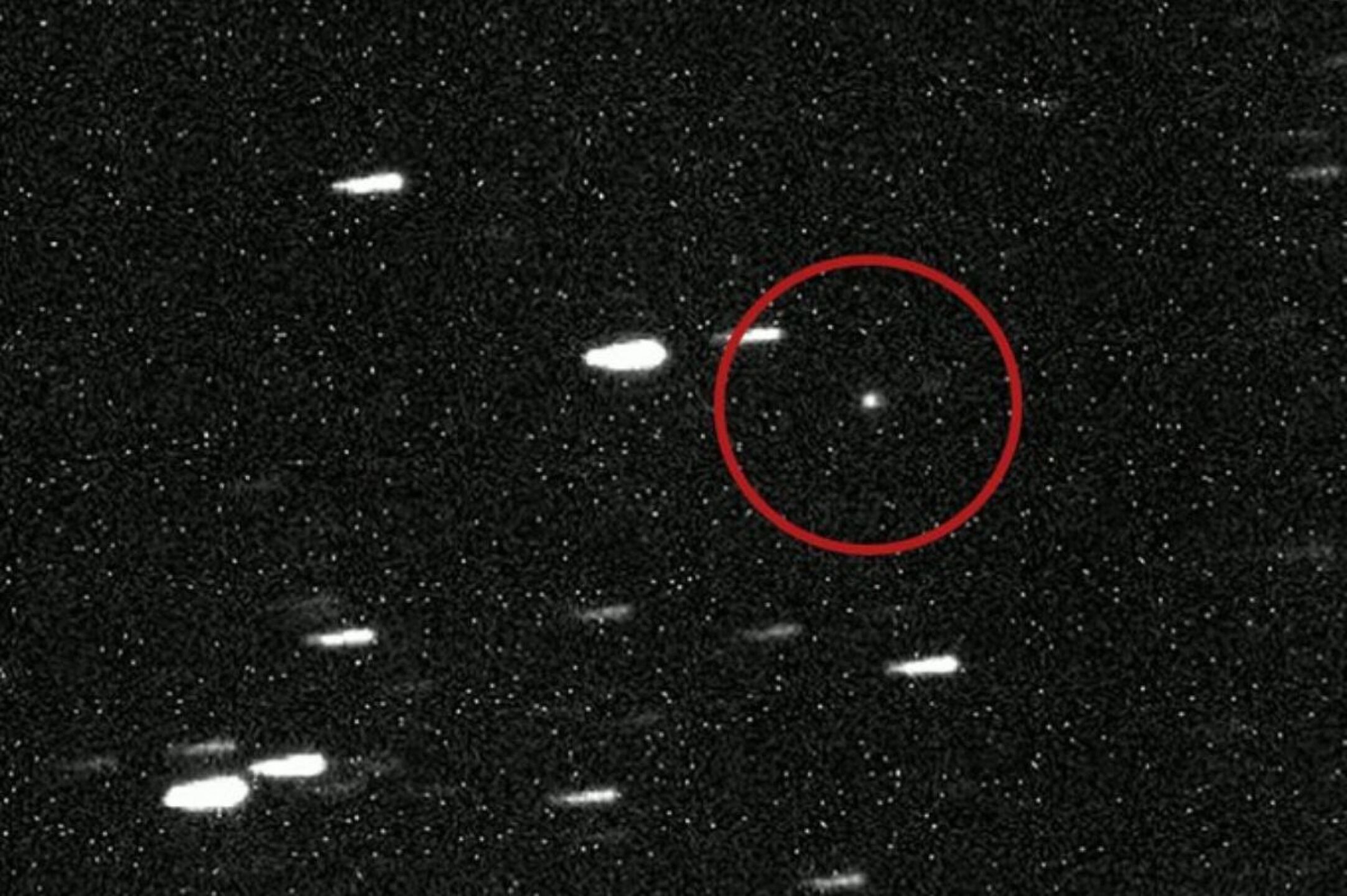 telescopio-atlas-de-nasa-detecta-cometa-interestelar-3i-atlas-en-el-sistema-solar-mide-hasta-30-km