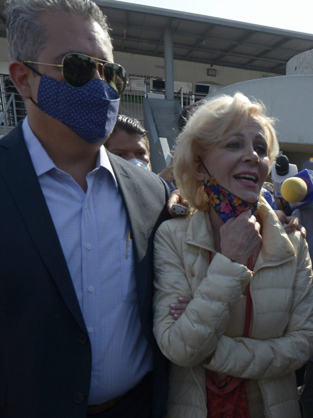 alejandra-cuevas-sale-de-la-carcel--956x1280