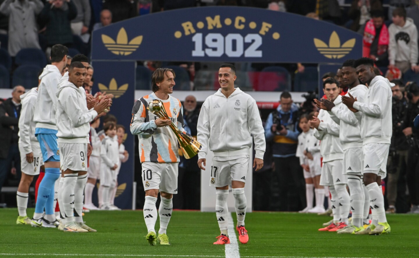 real-madrid-mejor-equipo-del-mundo-efe (1)