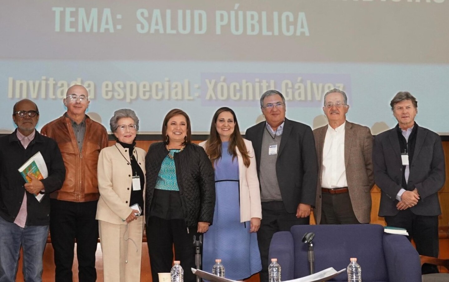 Xóchitl Gálvez megafarmacia