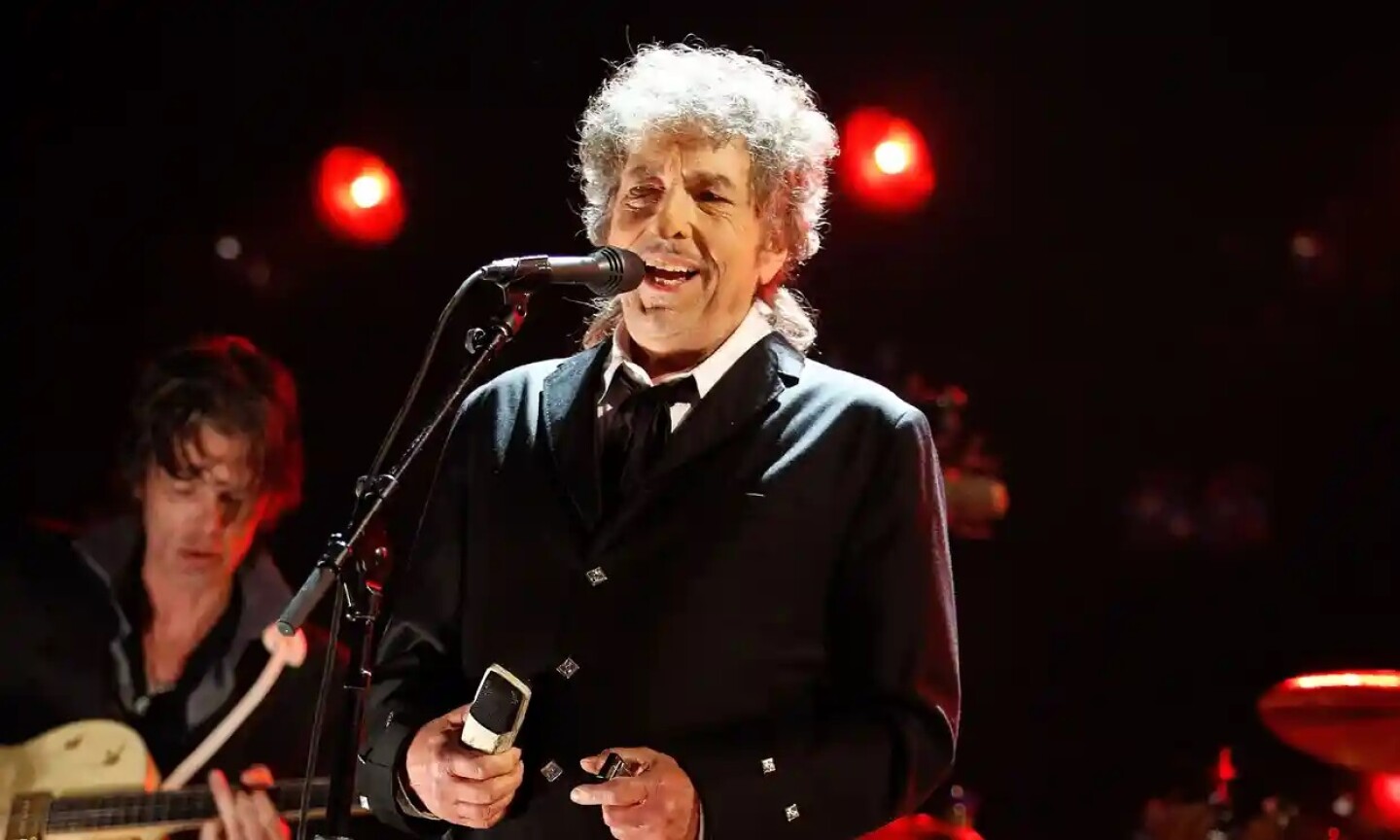 bob_dylan_se_disculpa_por_usar_autopen