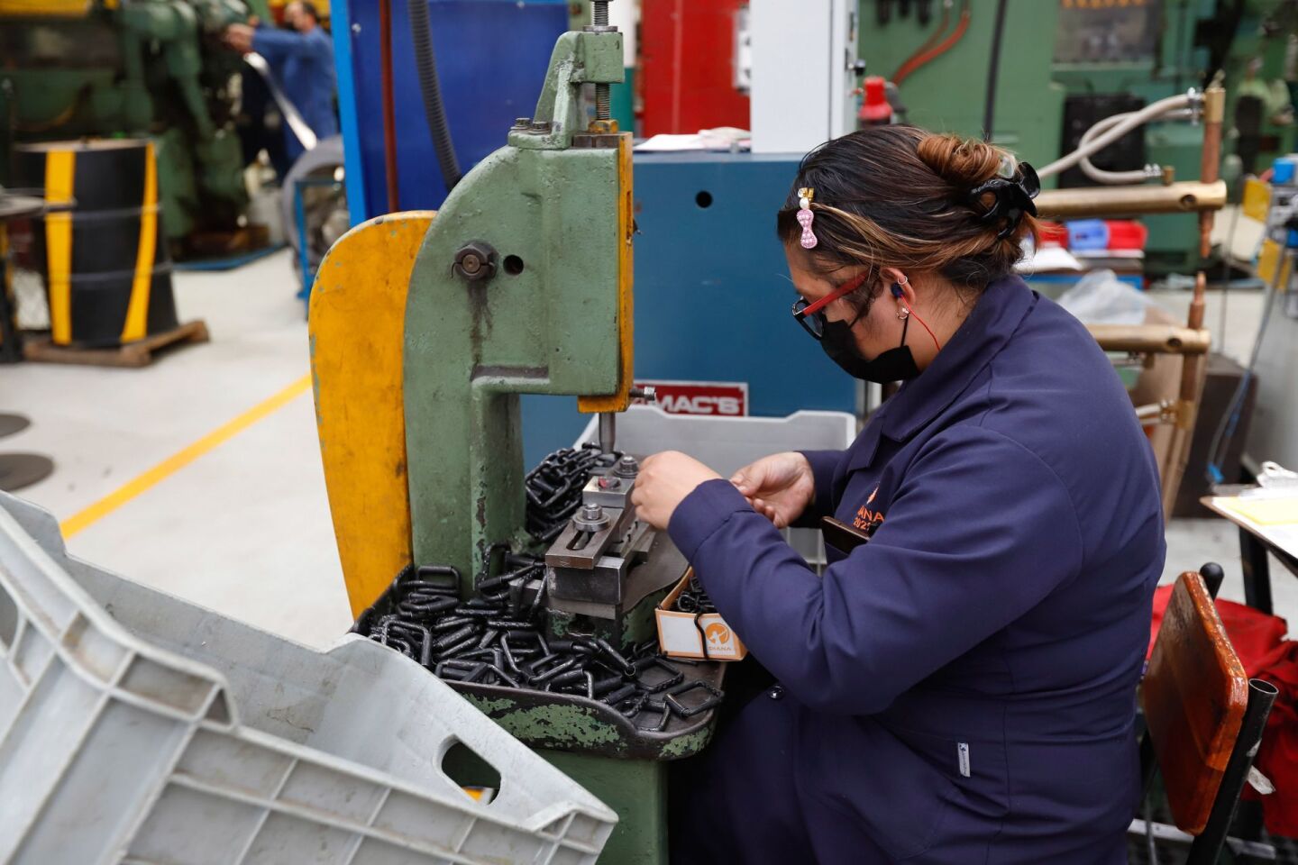 Más de un millón 198 mil trabajadoras y trabajadores reciben acciones de prevención y promoción de la salud en centros de trabajo.