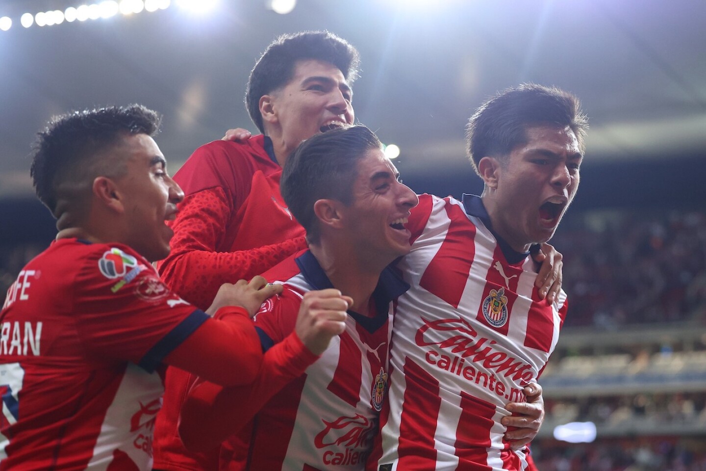 chivas-vs-pumas-en-vivo