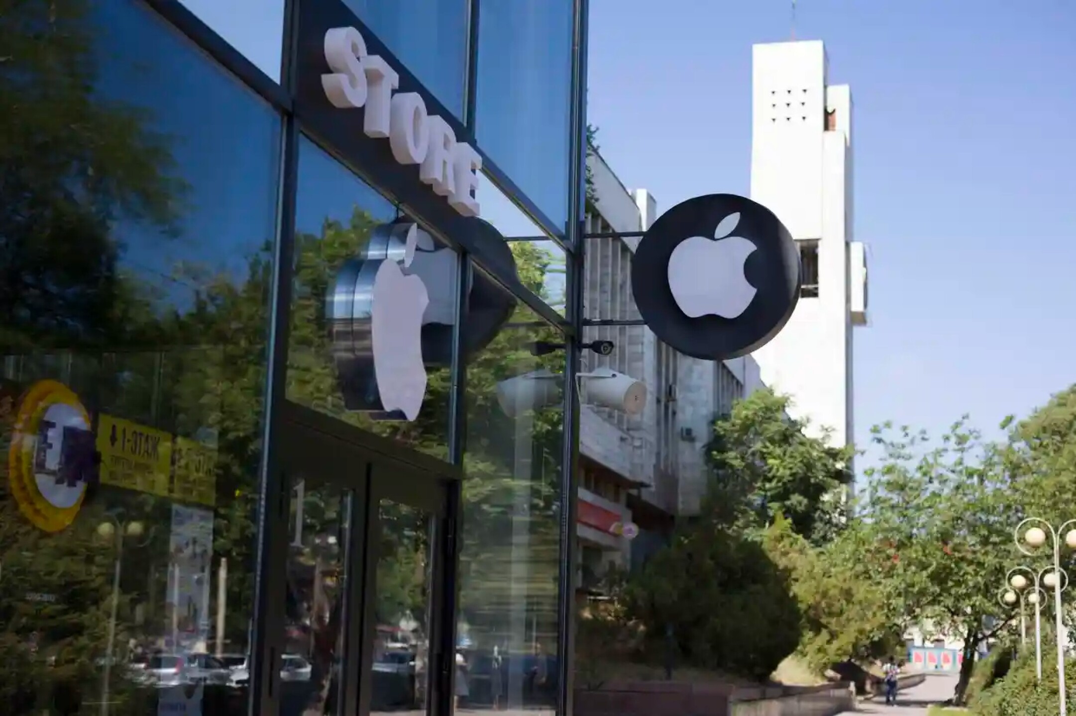 apple-store-rusia