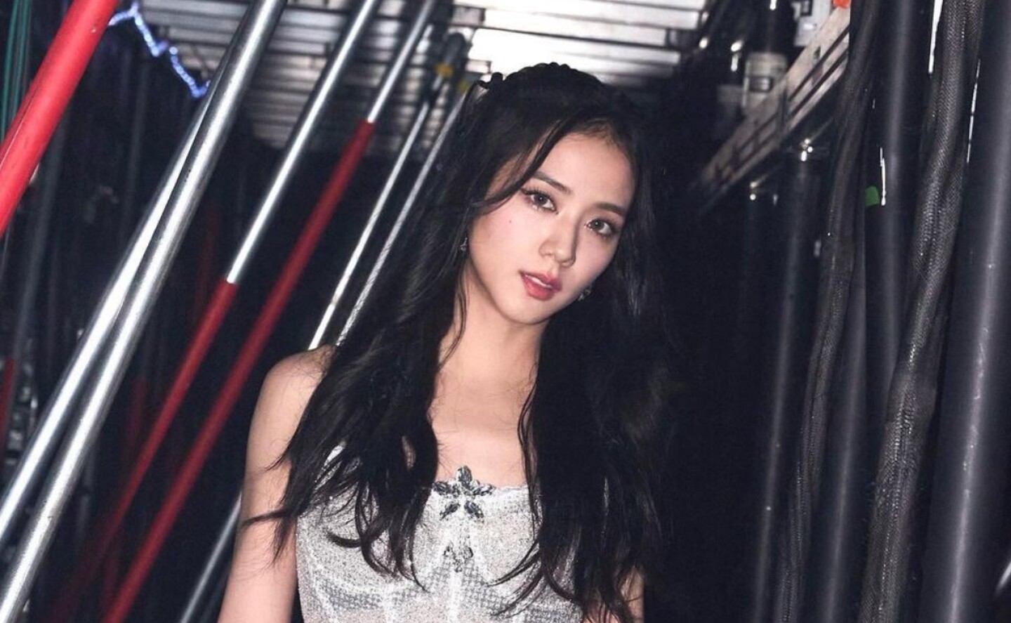 jisoo_blackpink_primer_disco_solista_poster
