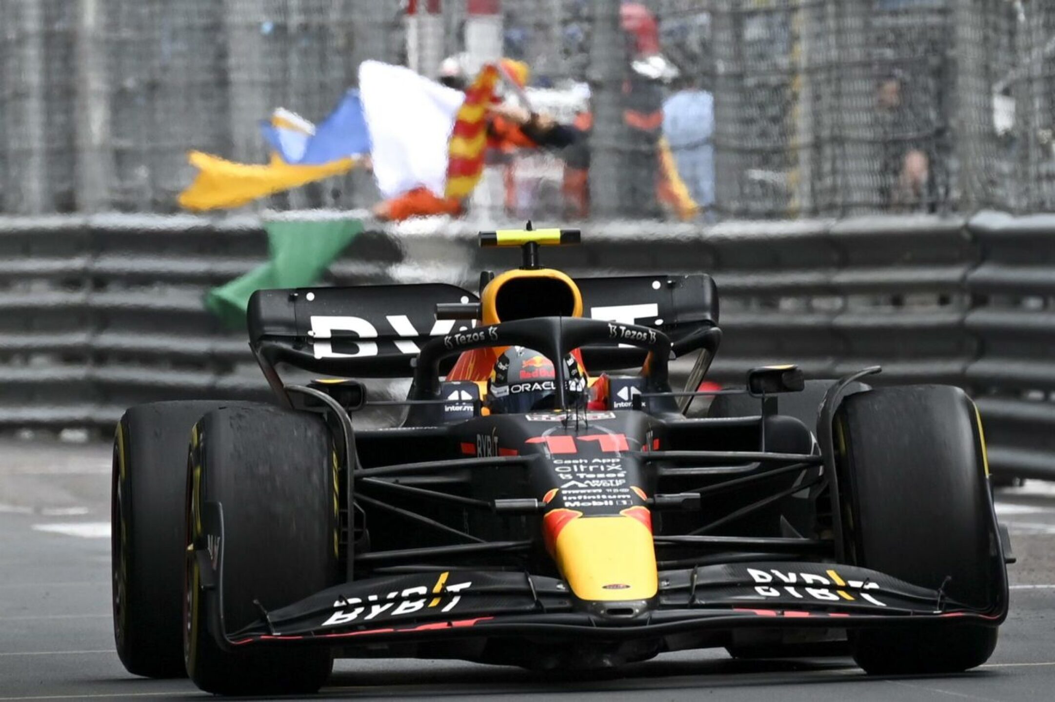 checo-perez_mexico_formula_1-1280x852