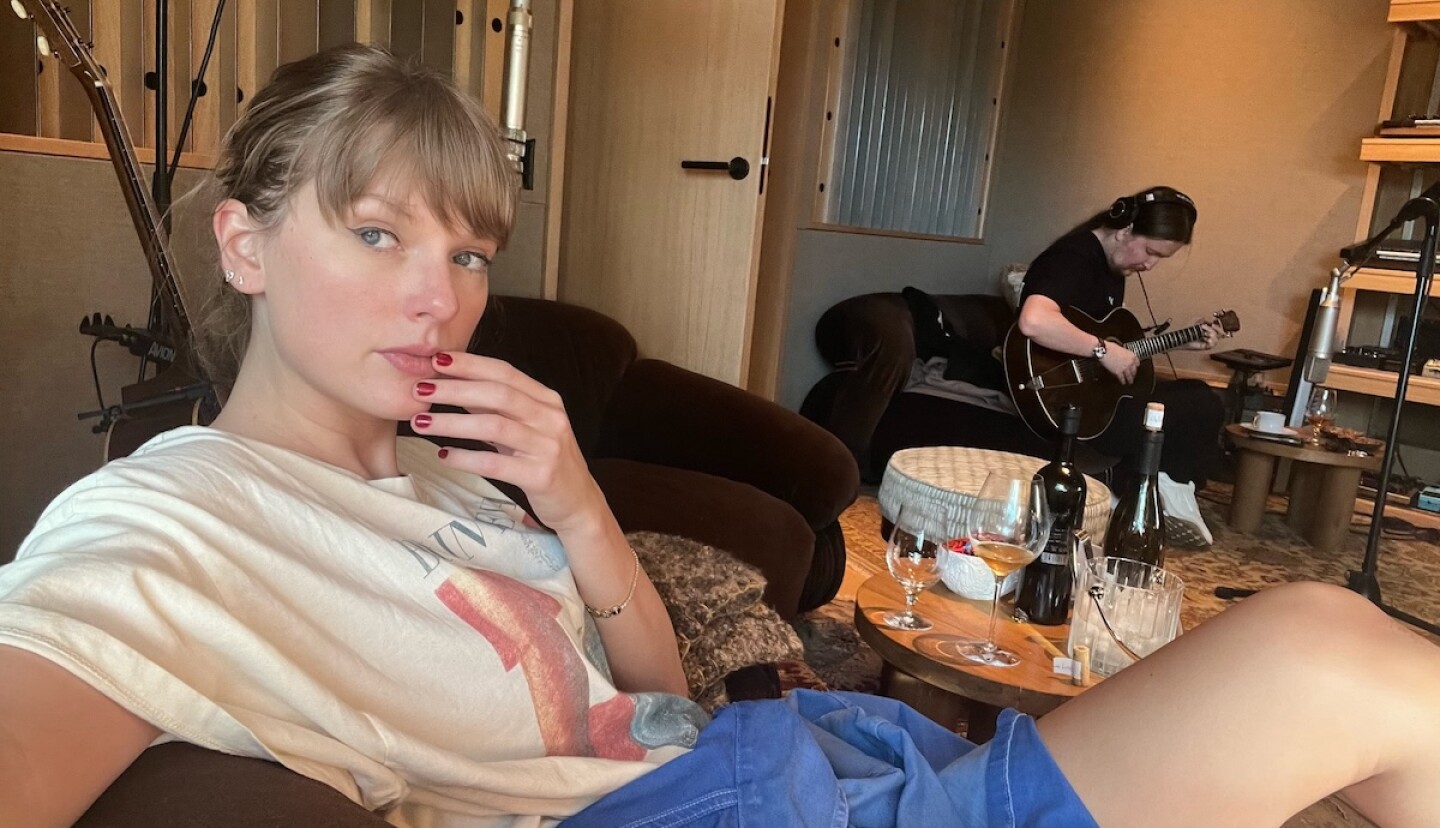 taylor swift serie disney plus.jpg