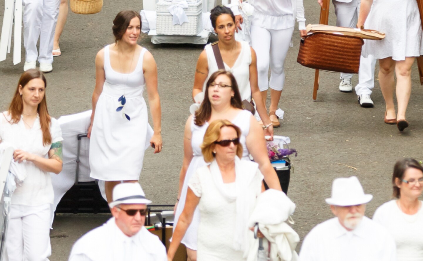 Le-diner-en-Blanc