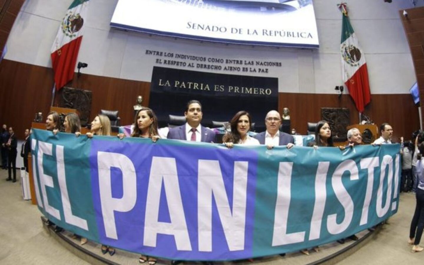 pan_tribuna_comisionados