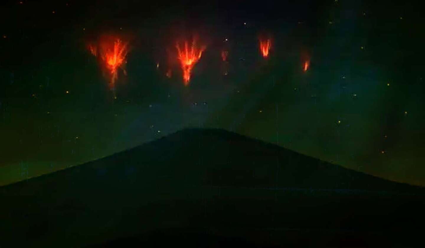 volcan-colima-destellos-rojos.jpg