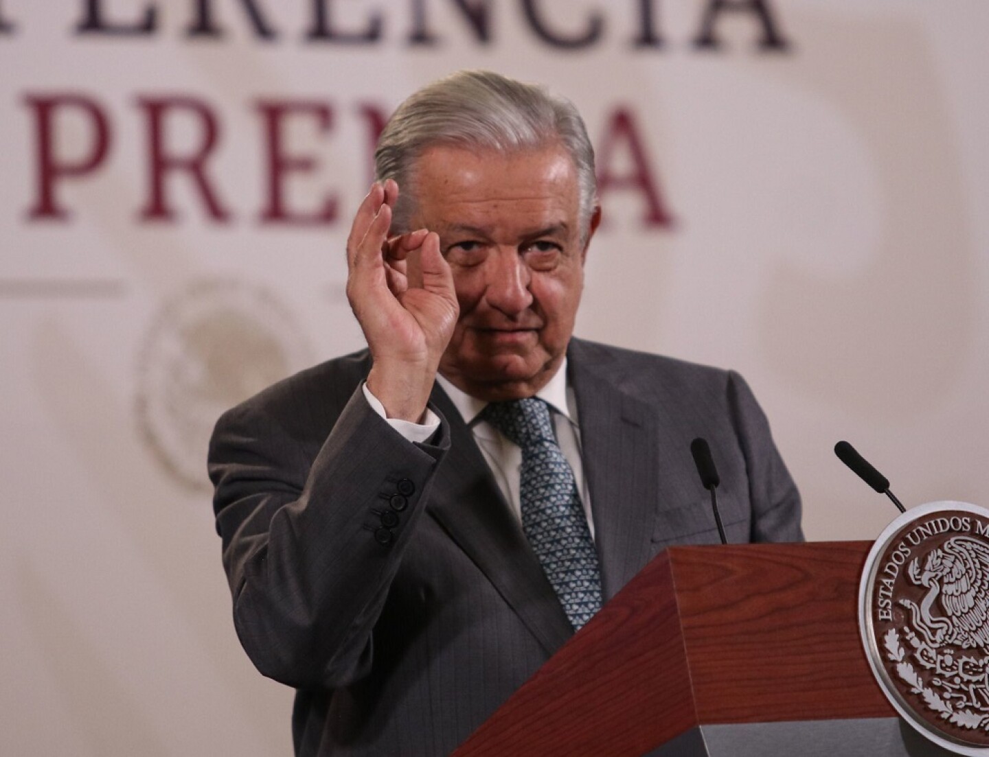 AMLO mueca 910A3C91-A309-4E58-98EC-E0C575D9927B