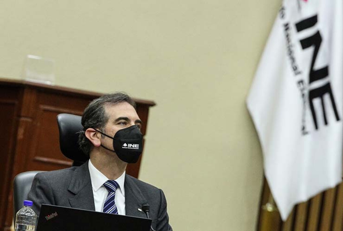 Lorenzo Córdova, durante conferencia del INE, sobre consulta popular.