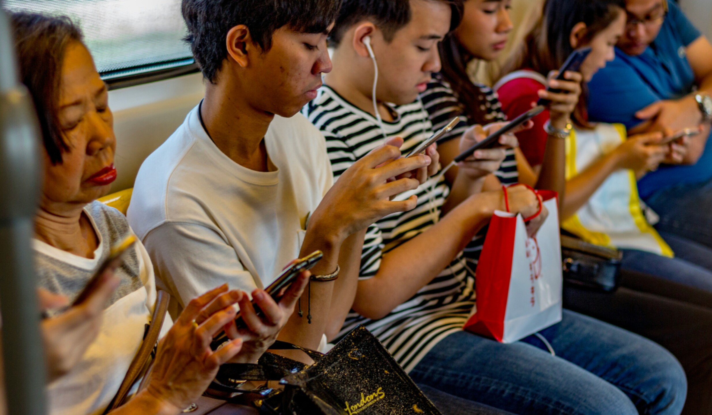 que es doomscrolling.jpg