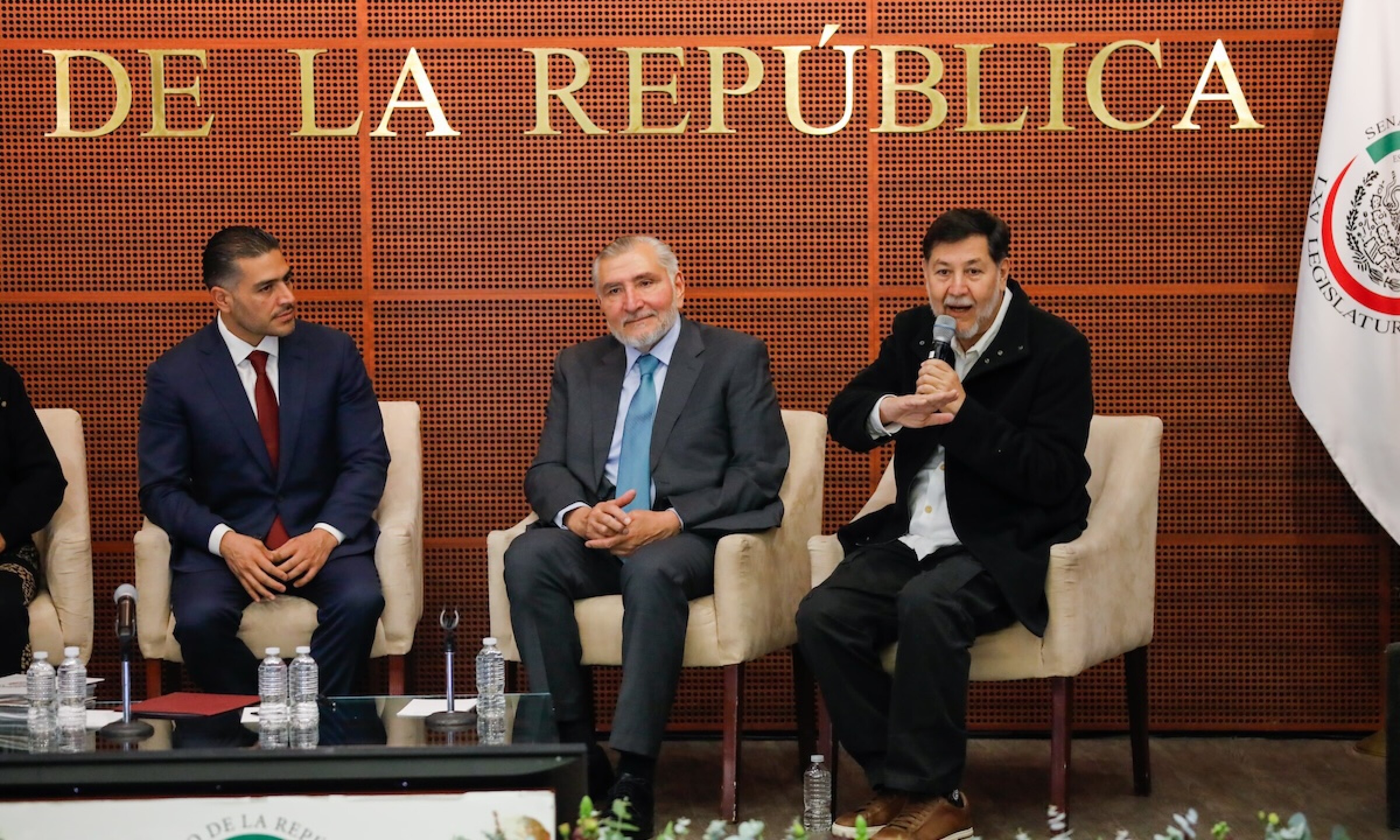 Omar-Garcia-Harfuch-Secretario-de-Seguridad-y-Proteccion-Ciudadana-en-segunda-reunion-plenaria-de-Morena-Senado-1-4.jpeg