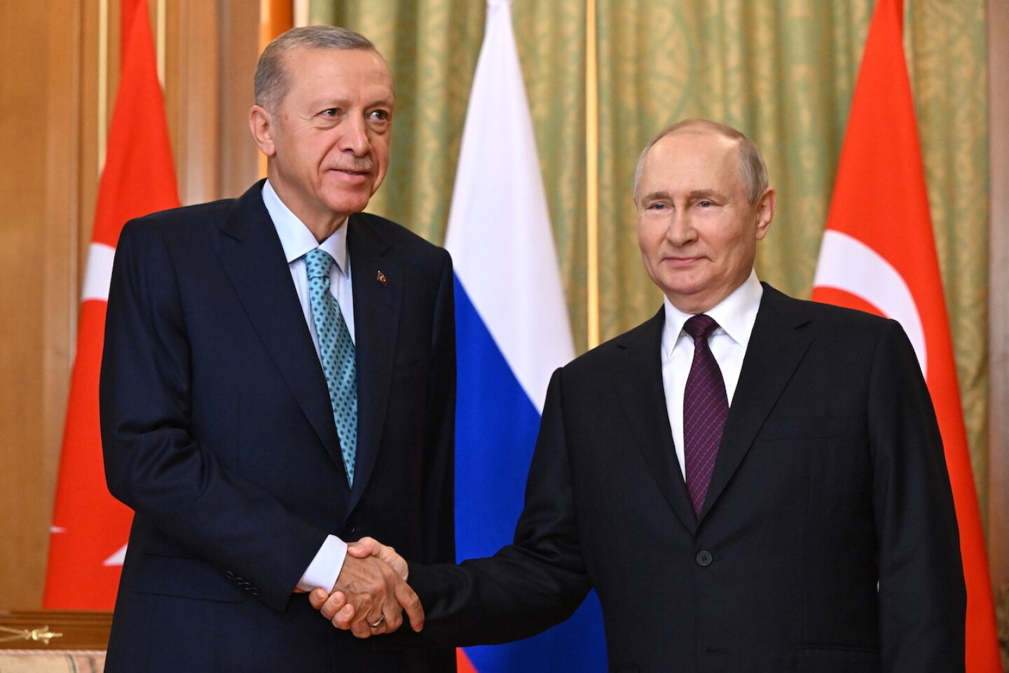 Putin reitera a Erdogan que, por ahora, no reanudar· el acuerdo del grano
