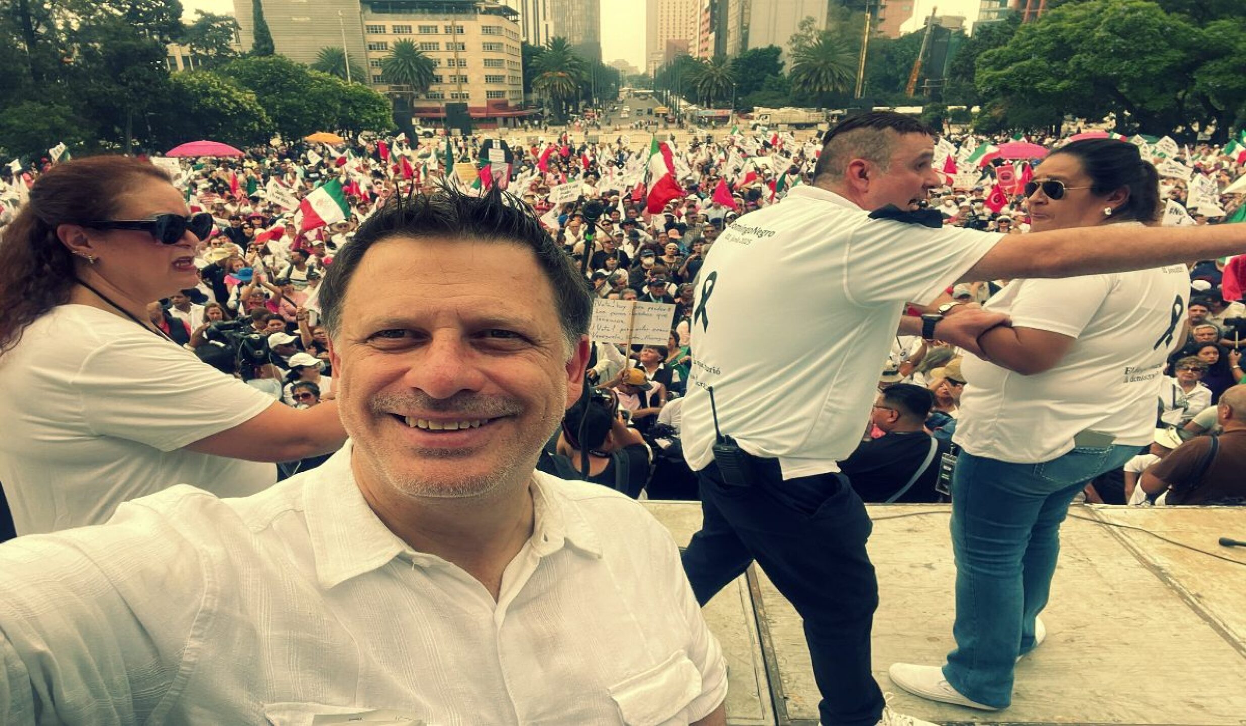 Fernando-Belaunzaran-marea-rosa-eleccion-judicial.jpg