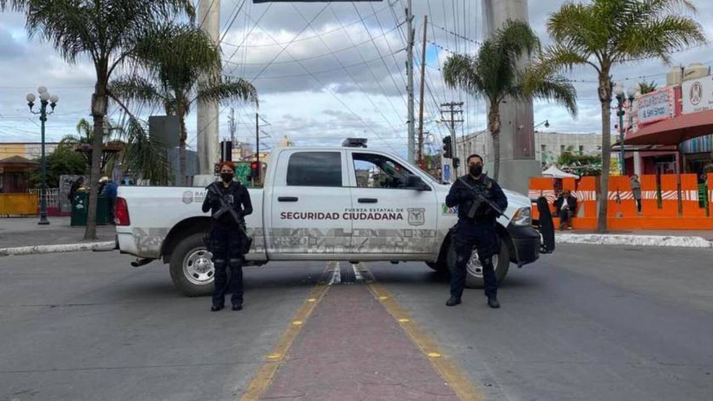 hallan seis cuerpos en camioneta tijuana