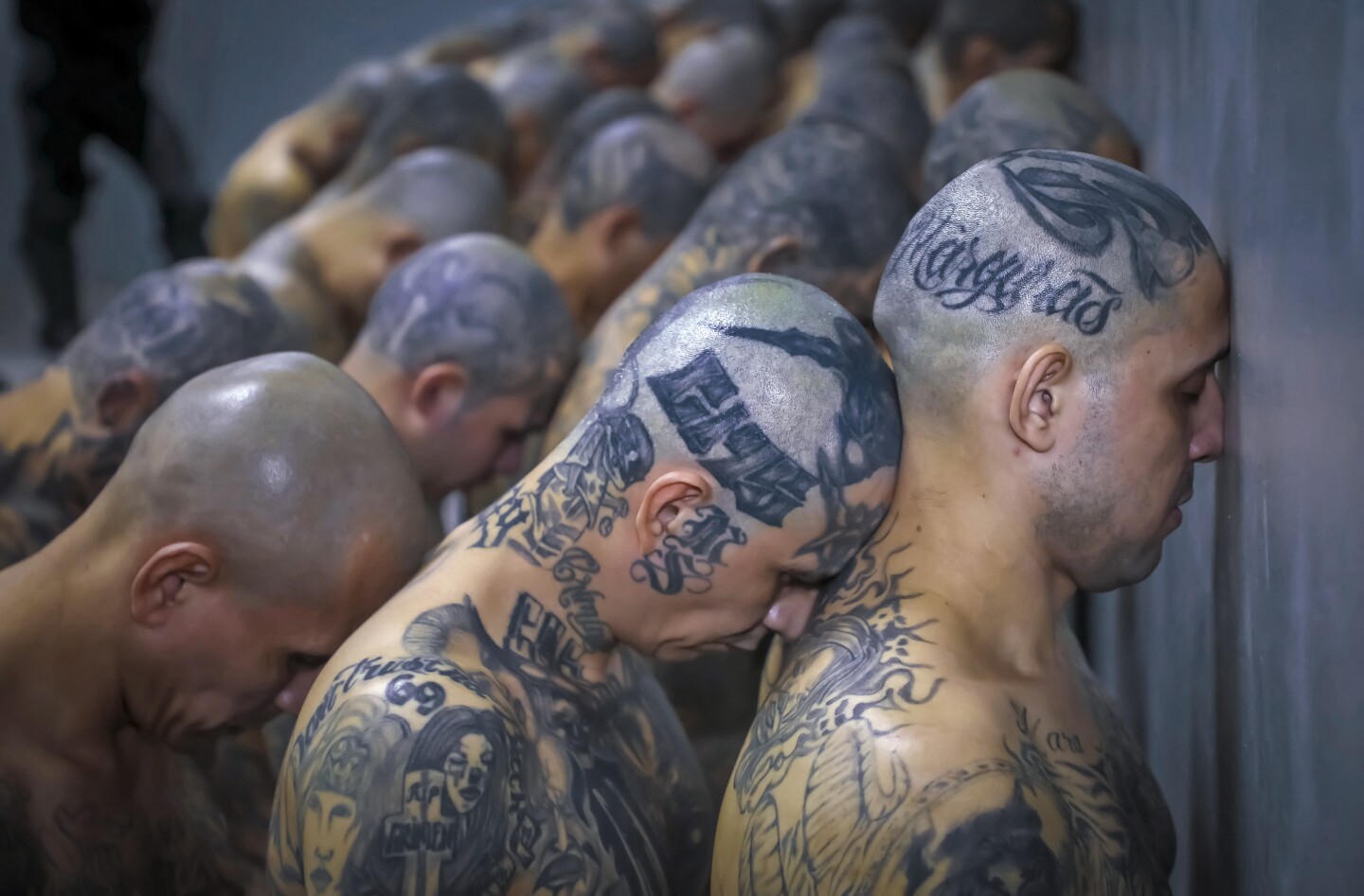 EL SALVADOR-PRISON-GANGS-INMATES-TRANSFER