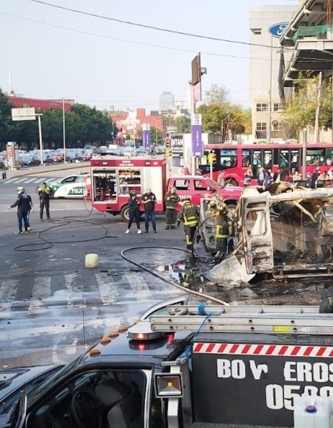 incendio-cdmx-hoy-explosion-ambulancia-en-av-revolucion-995x1280